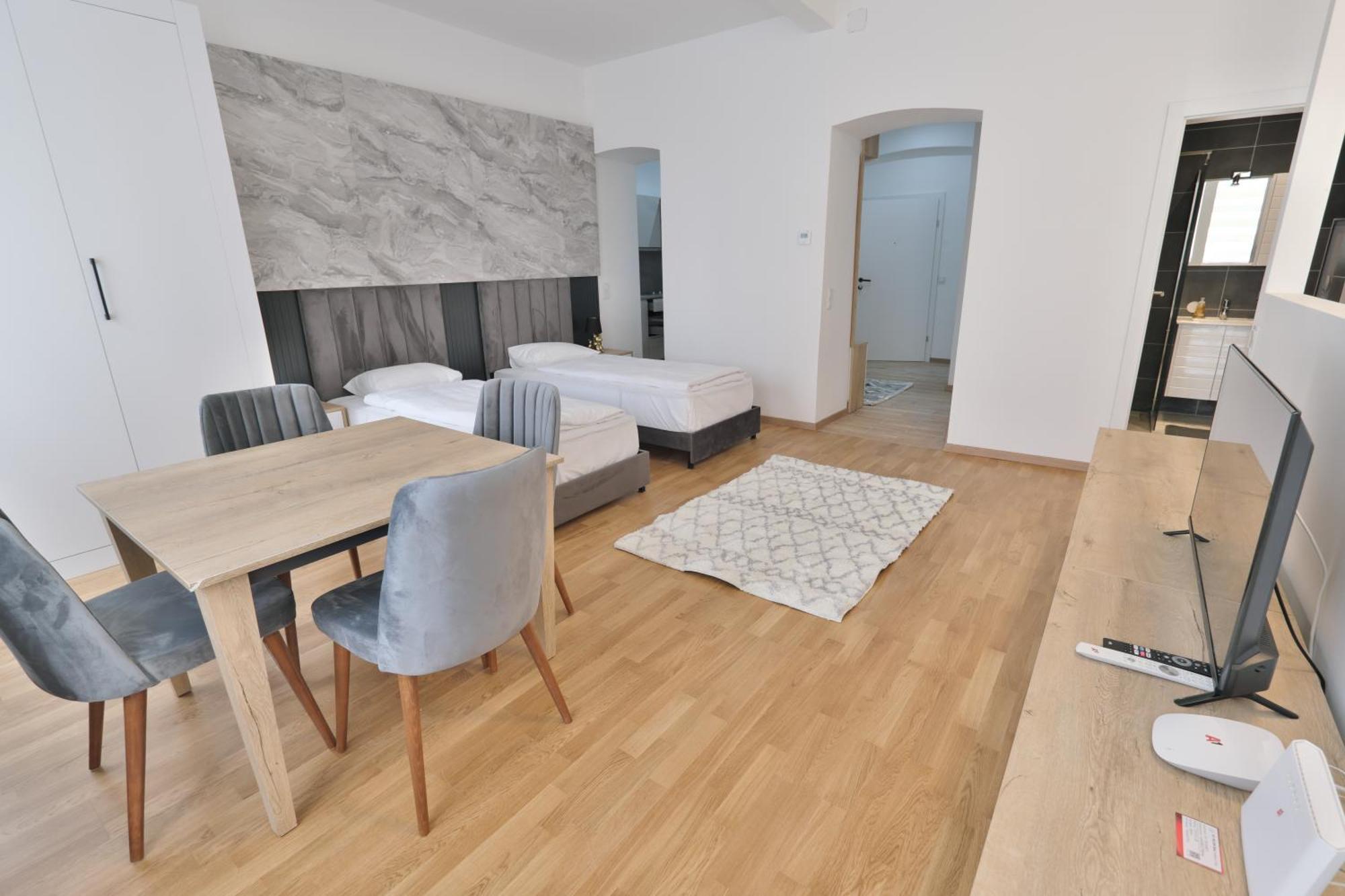 Vienna Lotus Apartments Экстерьер фото