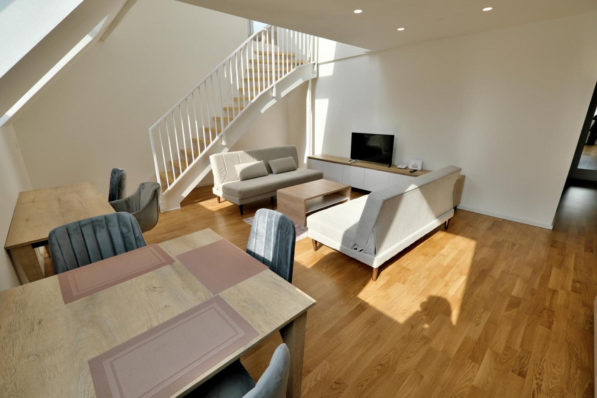 Vienna Lotus Apartments Экстерьер фото