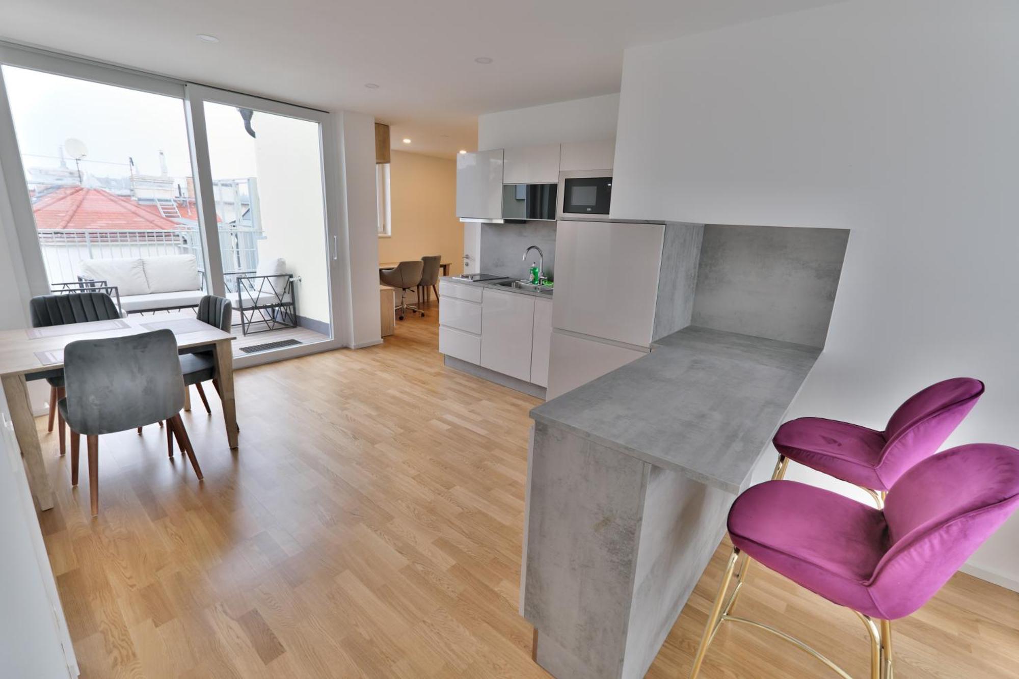 Vienna Lotus Apartments Экстерьер фото